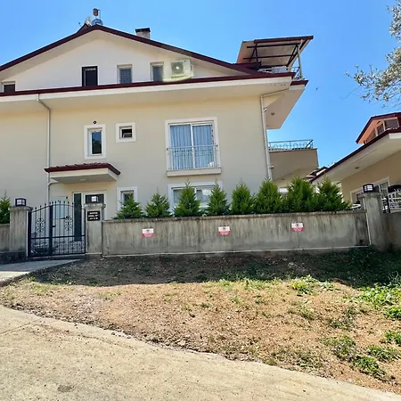 Deniz Ve Sehir Manzarali Lueks 2 Апартаменты