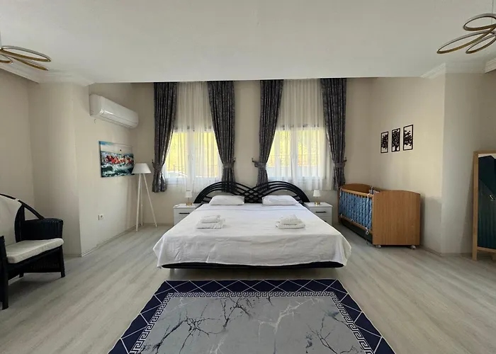 Deniz Ve Sehir Manzarali Lueks 2 Fethiye