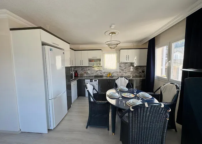 Deniz Ve Sehir Manzarali Lueks 2 * Fethiye